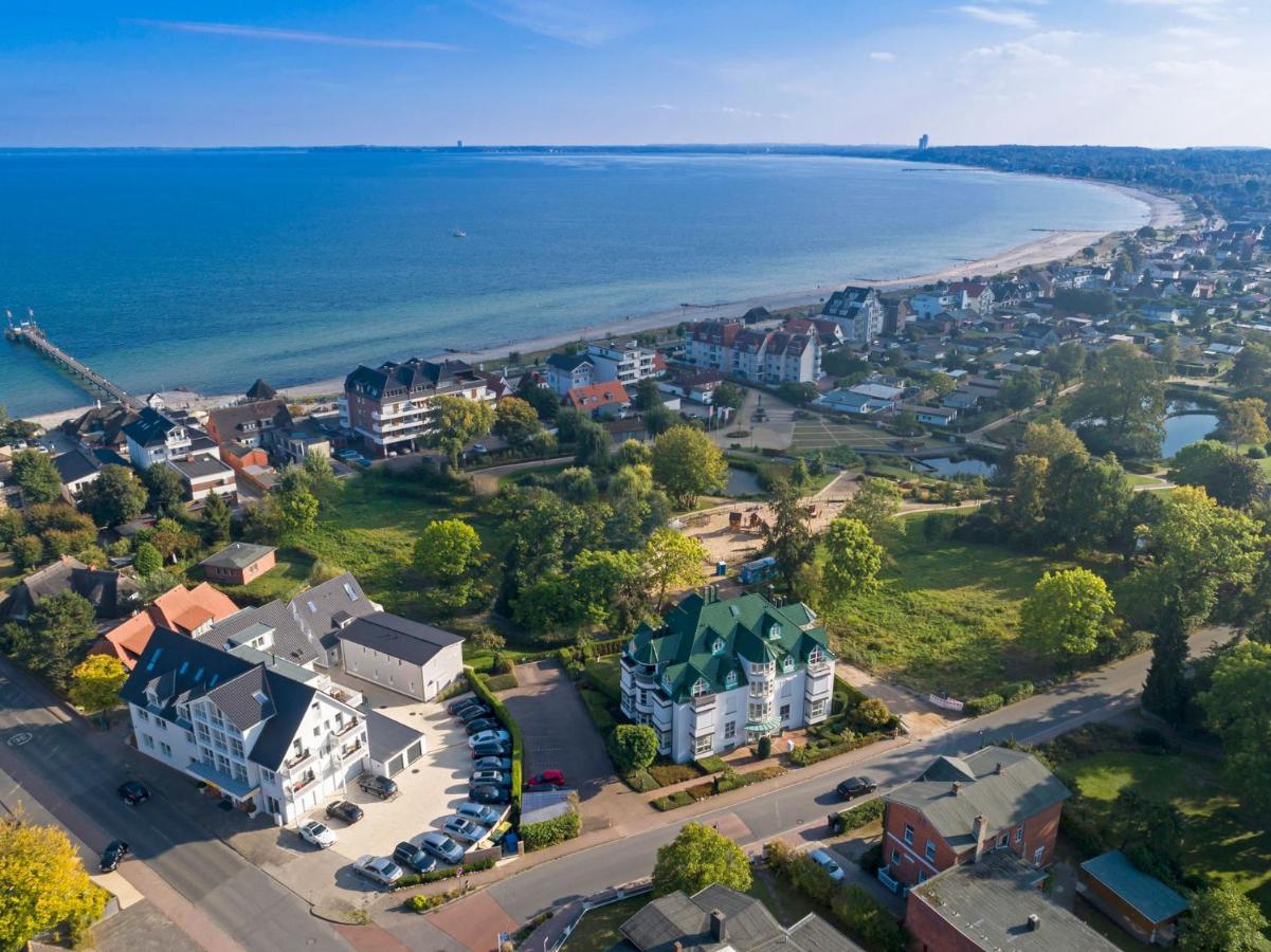 Hotel Meerzeit ชาร์บอยท์ซ ภายนอก รูปภาพ