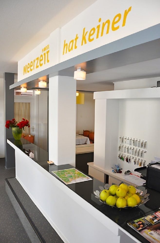 Hotel Meerzeit ชาร์บอยท์ซ ภายนอก รูปภาพ